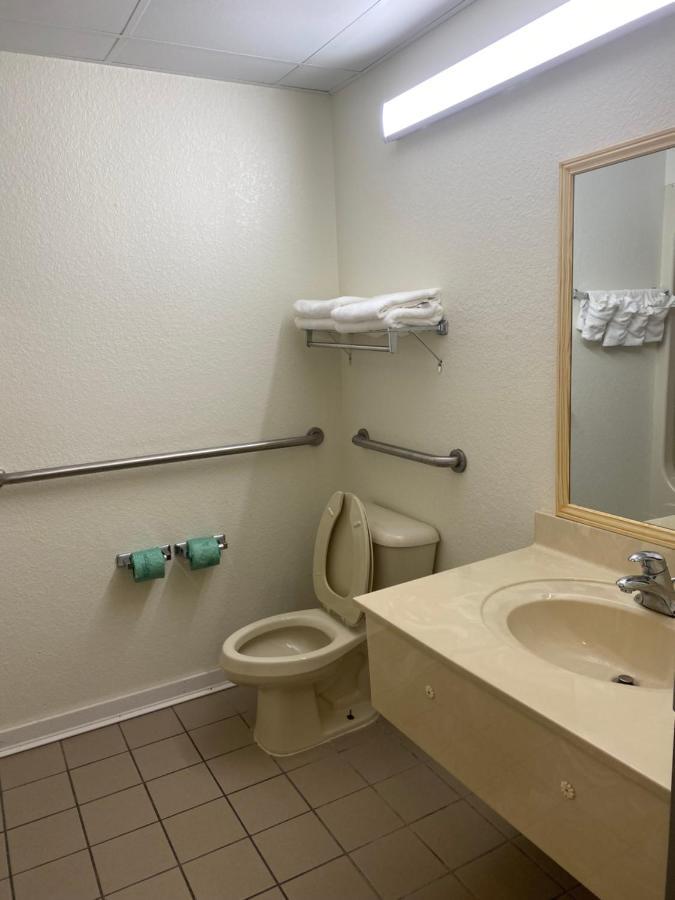 Quality Inn Surfside Beach Eksteriør billede